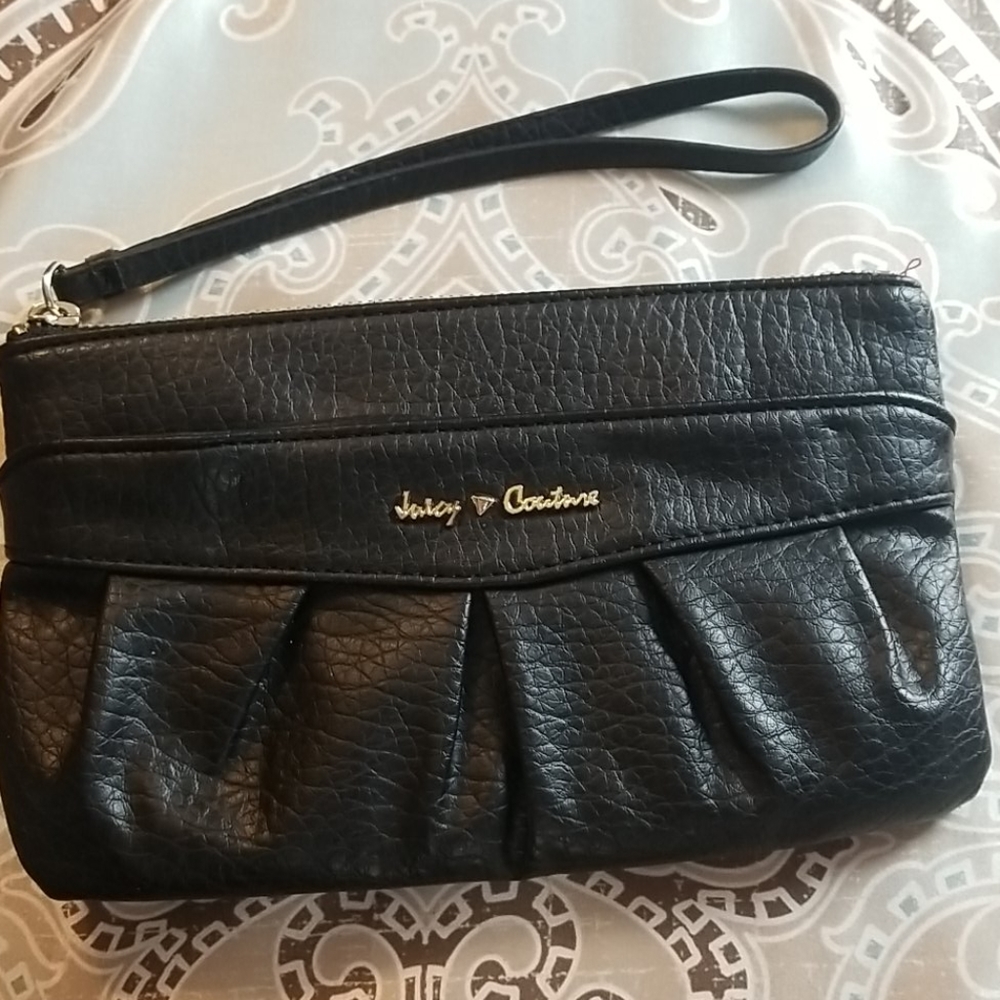 COPY - Juicy Couture wristlet